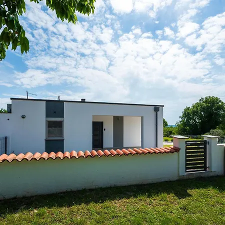 Awesome In With Wifi Holiday home *
